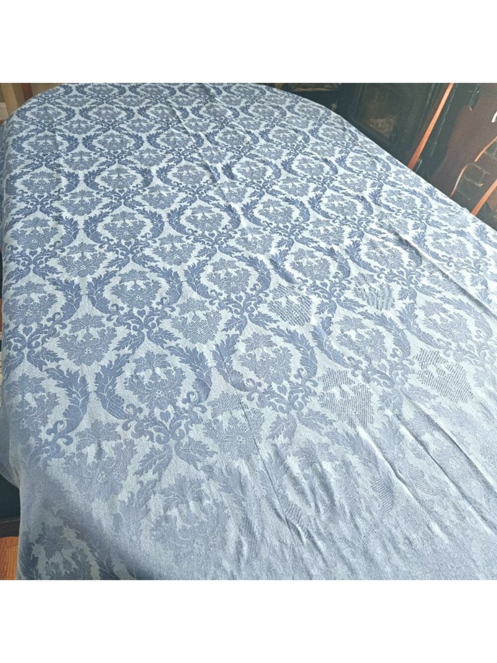 JCP Home JcPenney Tablecloth Damask Blue Floral Scroll Motif 100 x 54 in